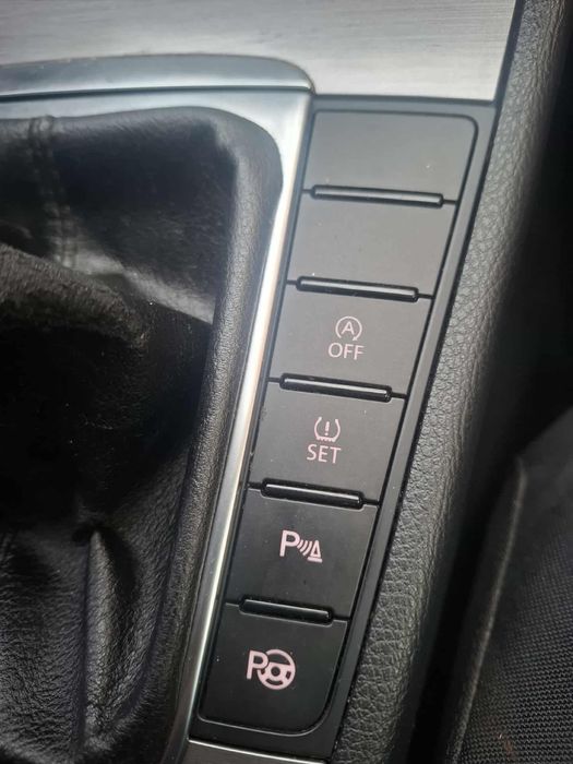 Vw Passat B7 / 2011 / 2.0 TDI / Panoramic/ Navi / Jante