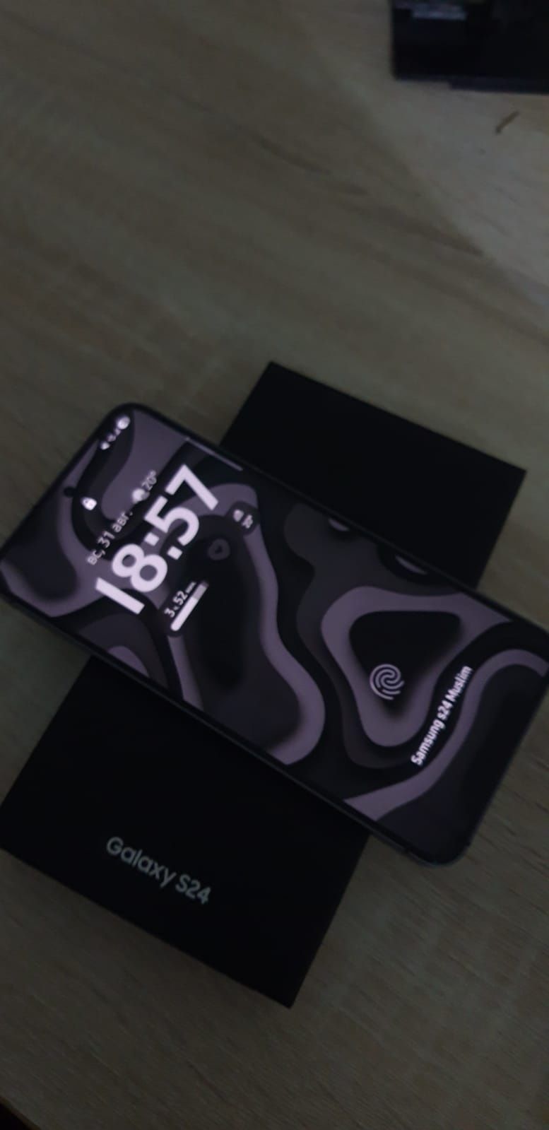 Samsung s24 12/256