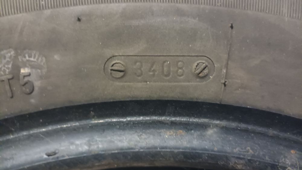 Гуми 175/70/14 зимни запазени