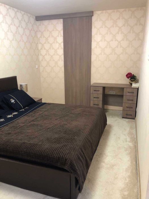 Продаваме Тристаен Апартамент В Полигона.