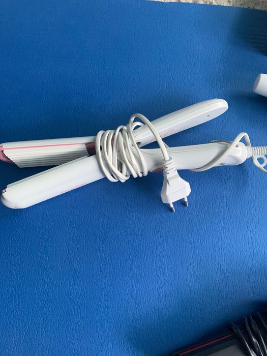 Преса за коса ,маша и четка Philips с различни приставки