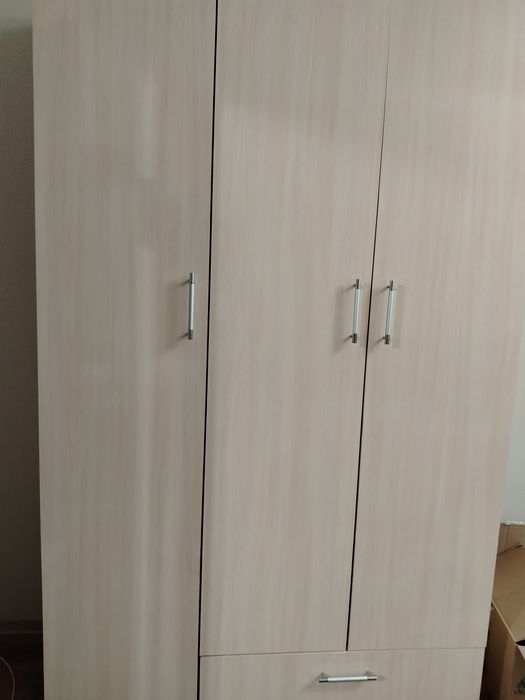 Шкаф продам срочно