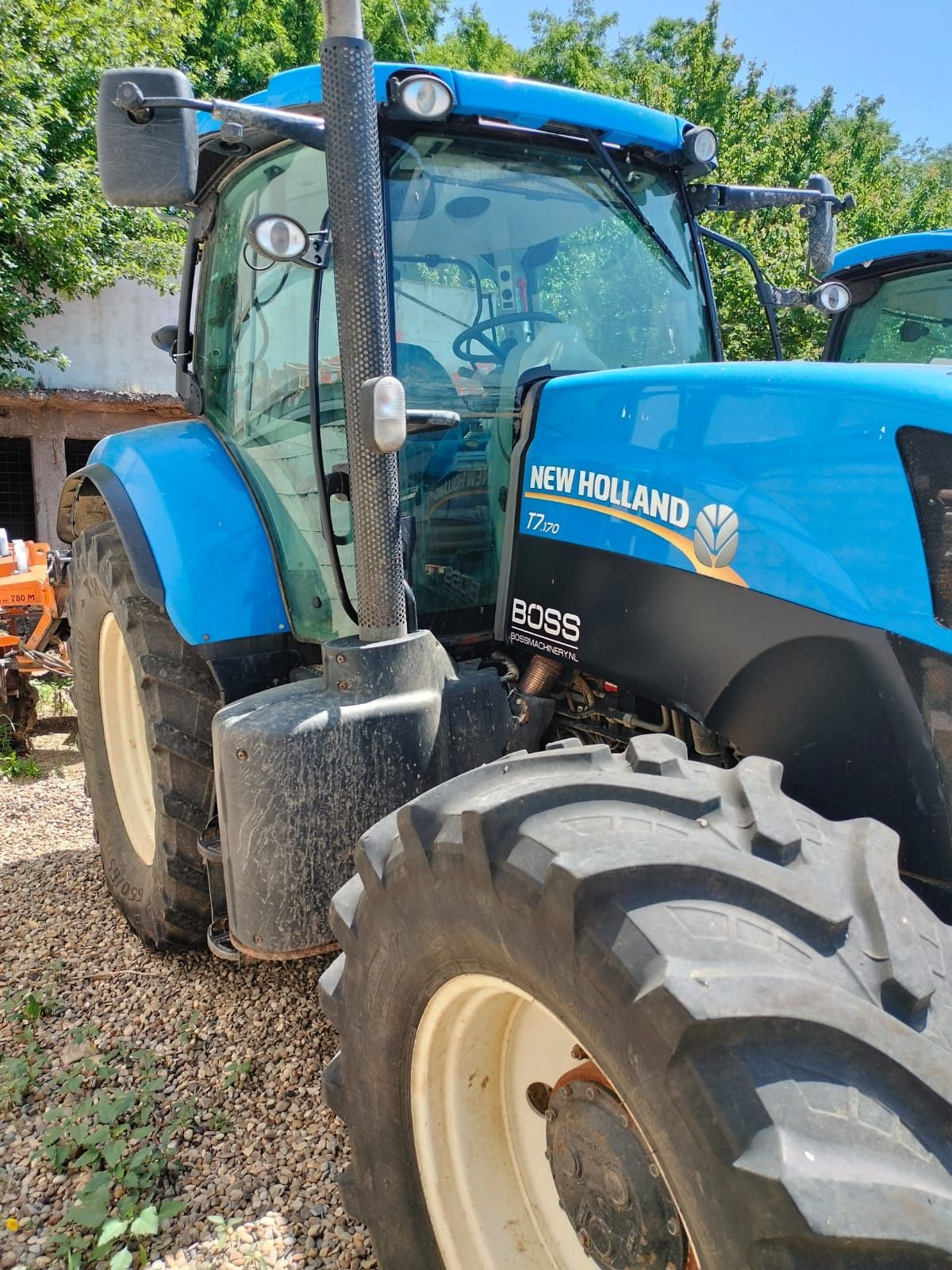 Tractor New Holland T6/175, T7/170, T7/250, T8/360 și Case Magnum 340