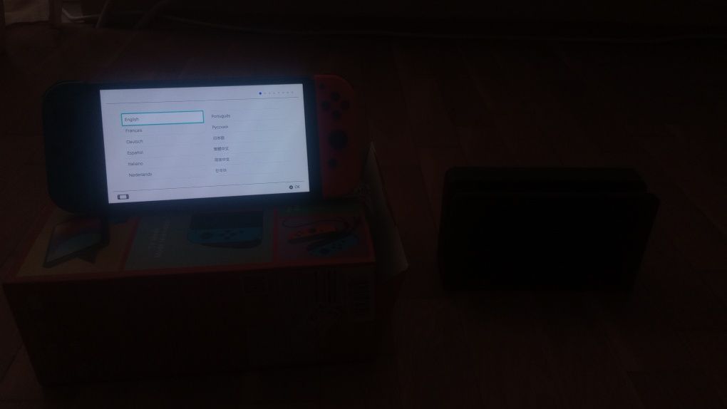 Nintendo Switch OLED 64GB – Отлично състояние + кутия