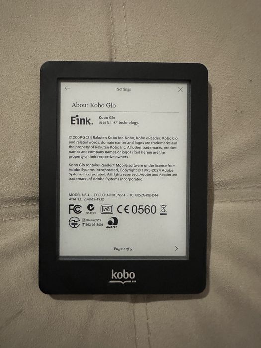 Продавам електронен четец KOBO GLO