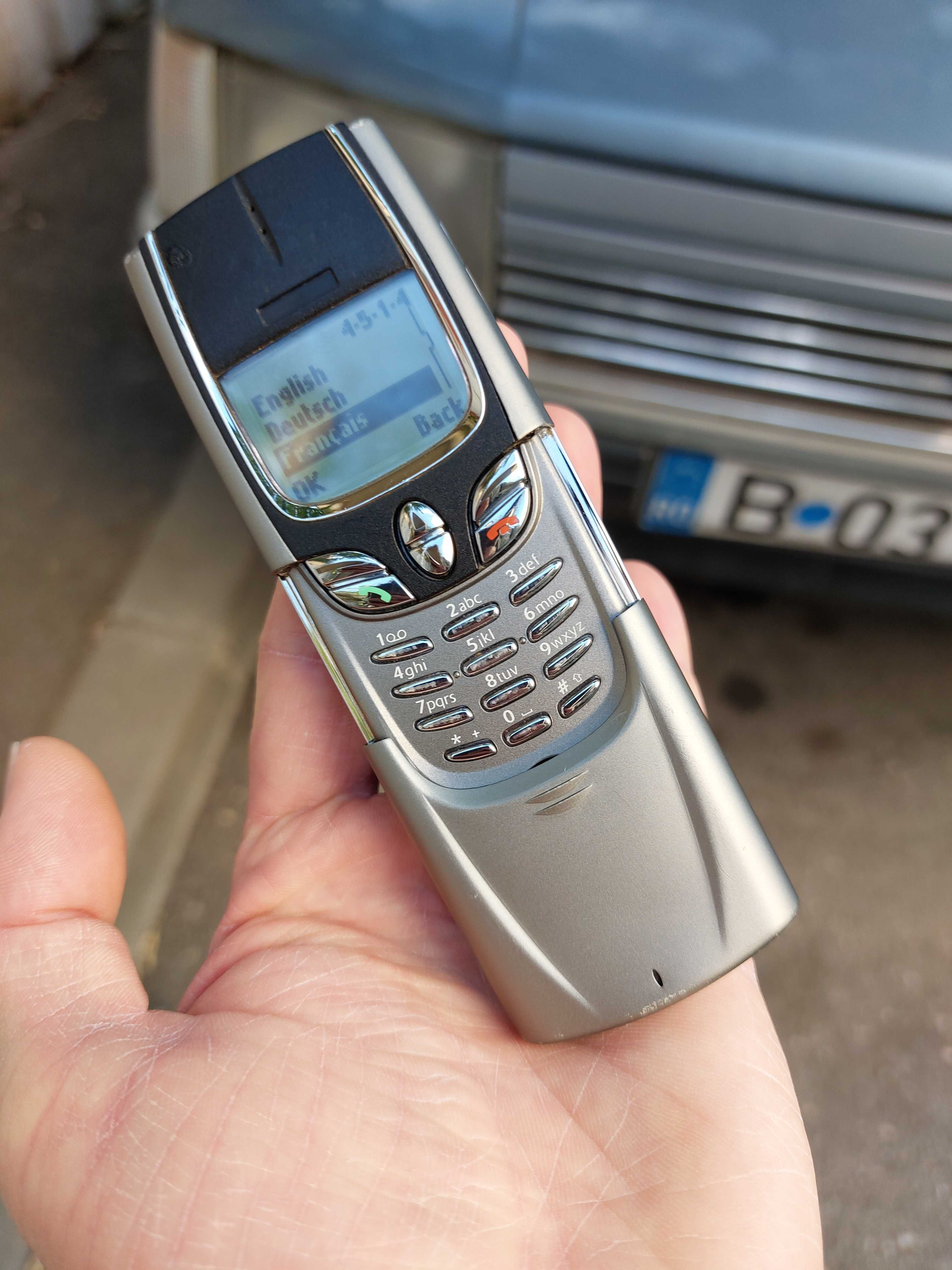 Nokia 8850 decodat stare f buna perfect functional orice retea GSM