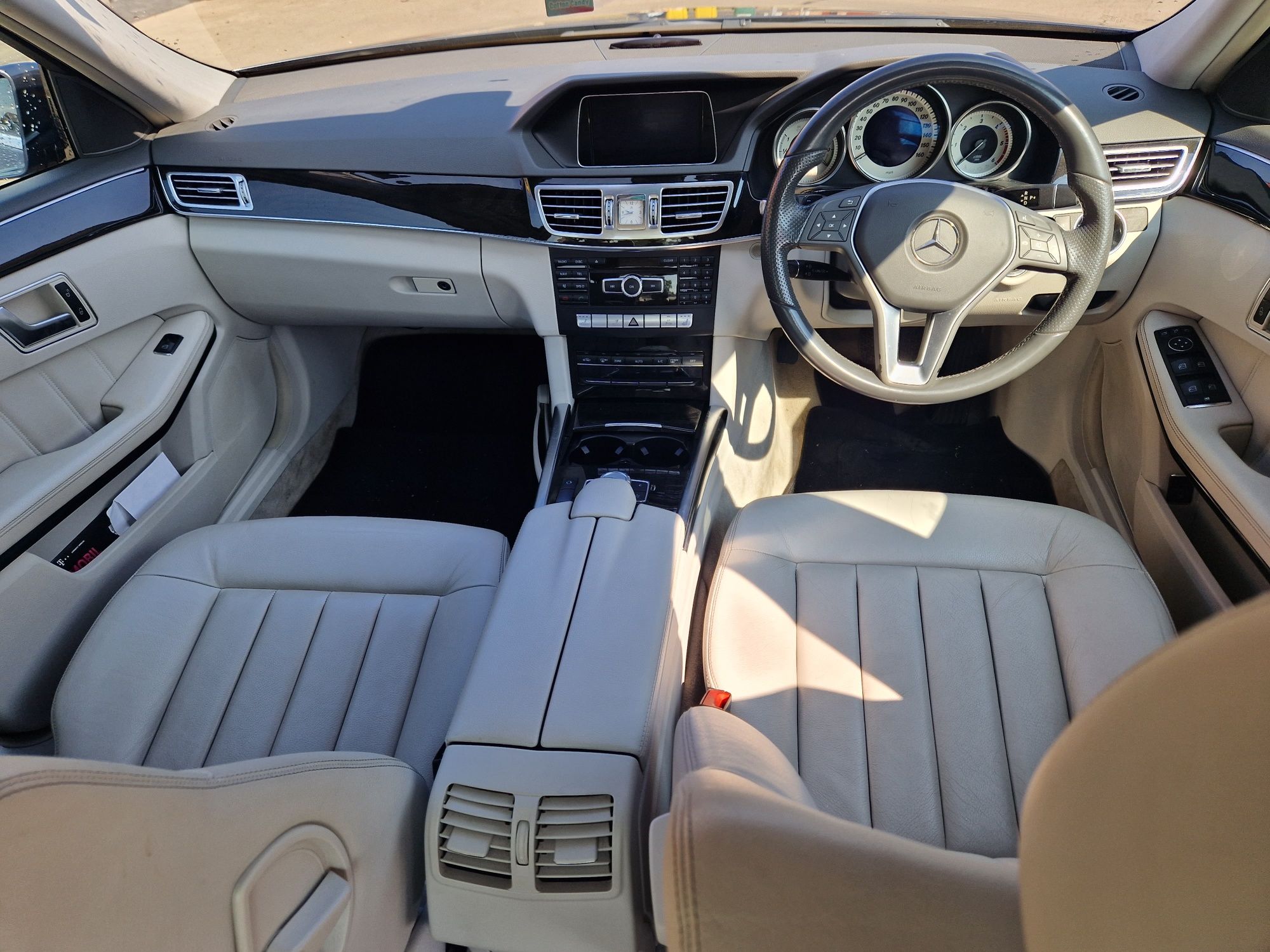 Interior piele crem Mercedes EClass 2010-2017 impecabil