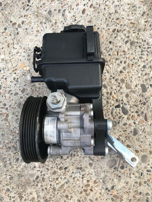 Pompa servo Mercedes SprinterA906/VitoW639 2.2CDI OM651