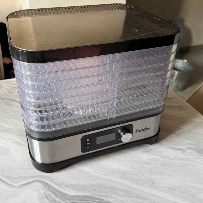 Дегидратор  Sonifer сушилка для овощей и фруктов