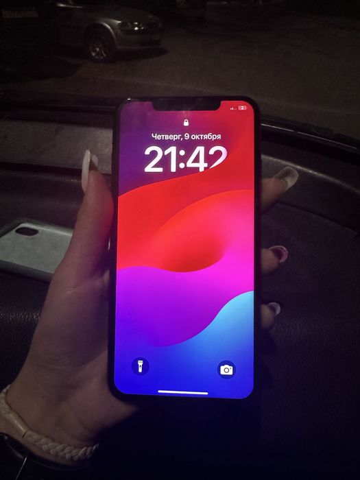Продам Айфон xs max