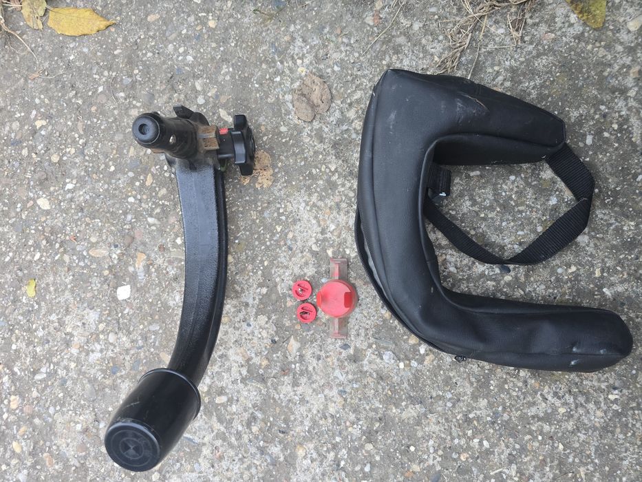 Carlig / Cui remorcare BMW e90 / e91 / e60 / e61 / e46 original oem