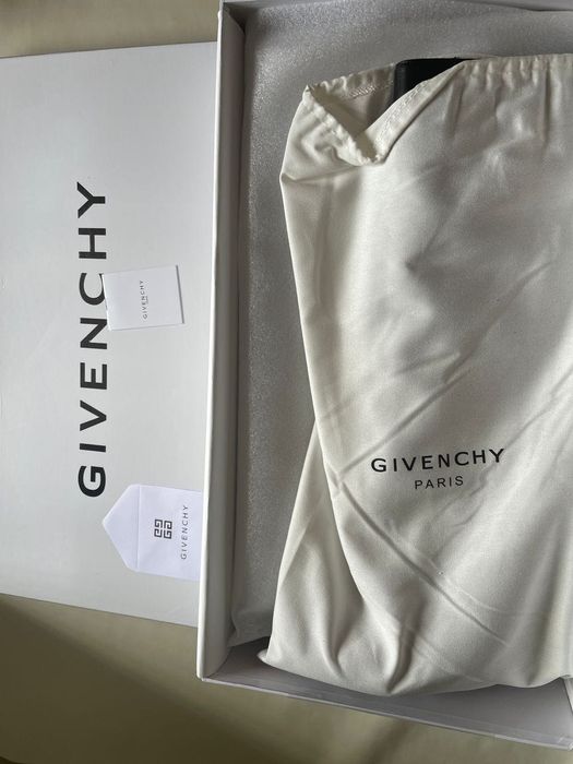 Ботуши Givenchy Shark Lock