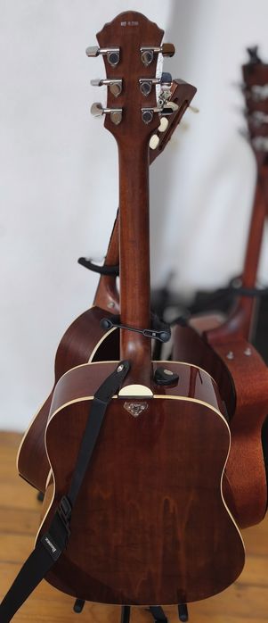 Chitara Michael Kelly V5, Gâtul Reglabil, Electro Acustica Fishman