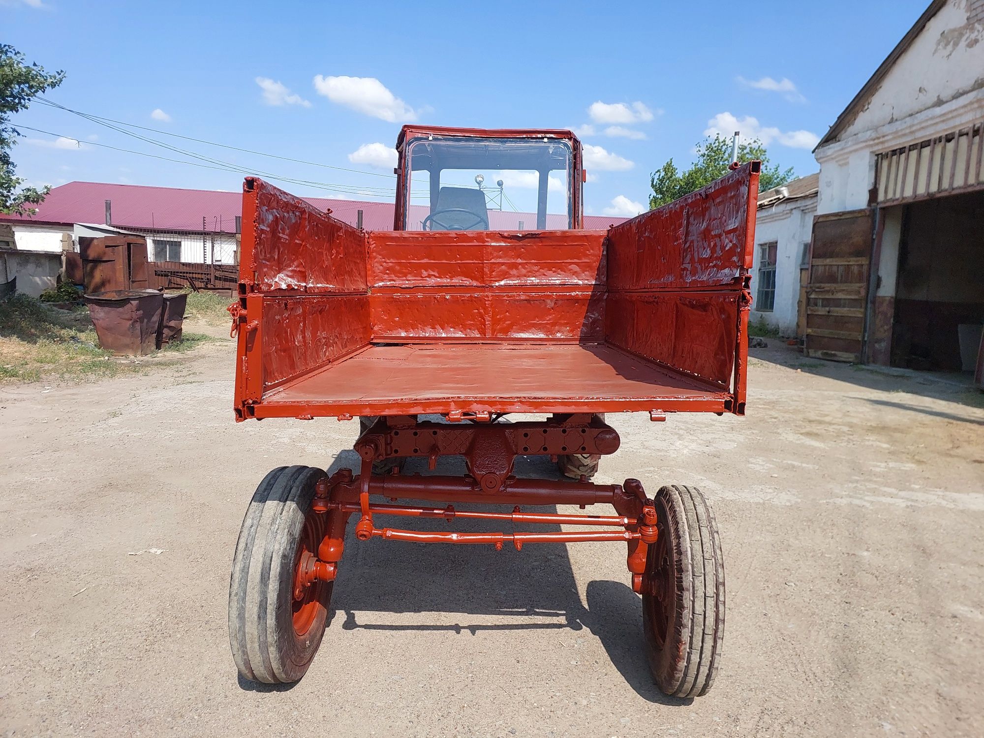 Продам трактор Т-16