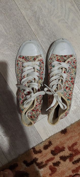 Женская обувь отдам