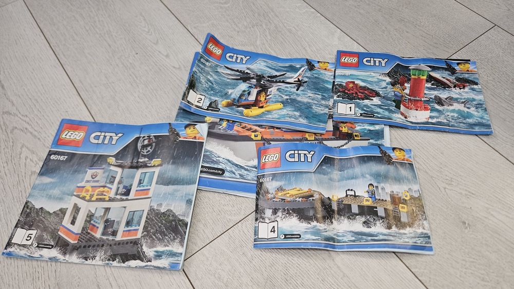 Lego City 60167-  Sediul central al Garzii de coasta
