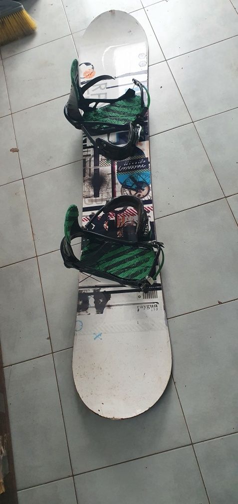 Placa snowboard k2 raygun