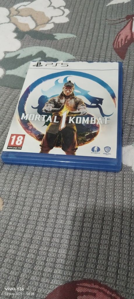 Продам срочно мортал 1 комбат.