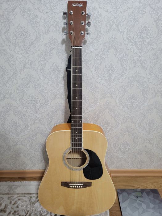 Гитара акустическая
