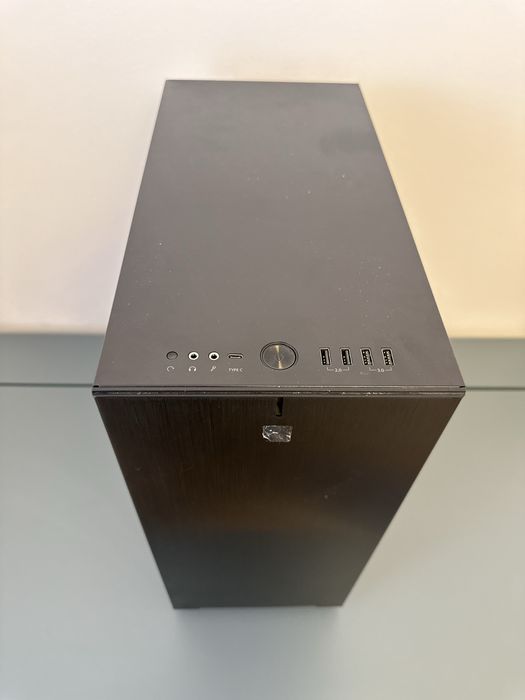 Carcasa PC Fracta Design 7 Compact