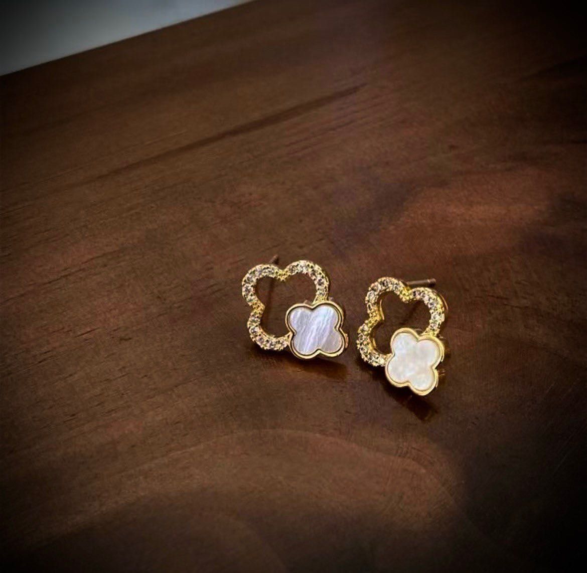 Обеци в стила на Van Cleef. Ван клиф