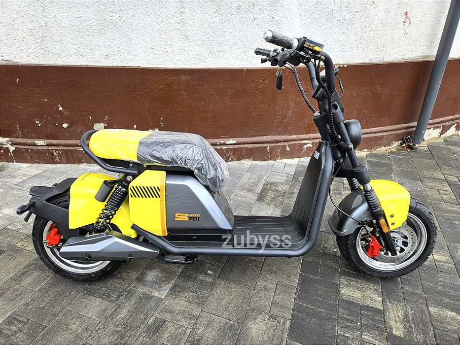 Scuter Electric Chooper Motor 2000W 70kmh 20 Ah TOP !