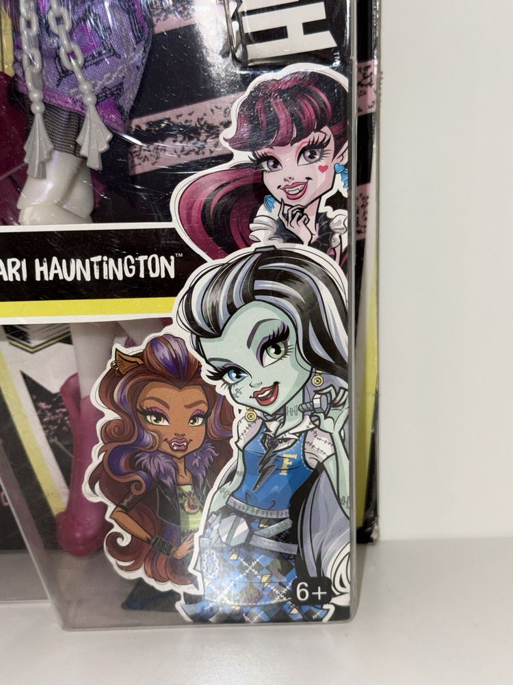 Кукла Monster High Ari Hauntington «First Day Of School».