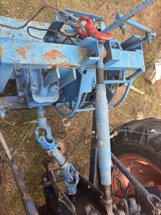 Dau troliu forestier plug pp3 si cositoare dupa tractor