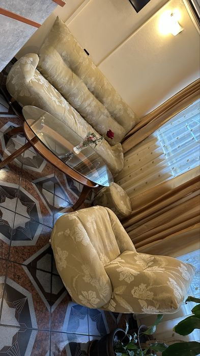 Подарявам дивани