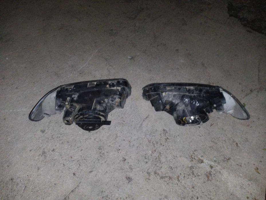 Ауди с4 фара левый правый