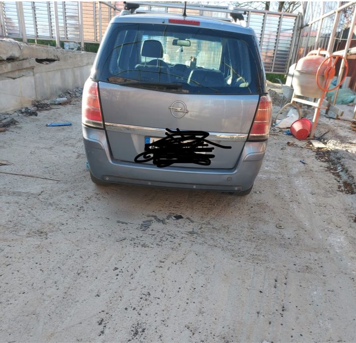 Vand Opel Zafira pt dezmembrat