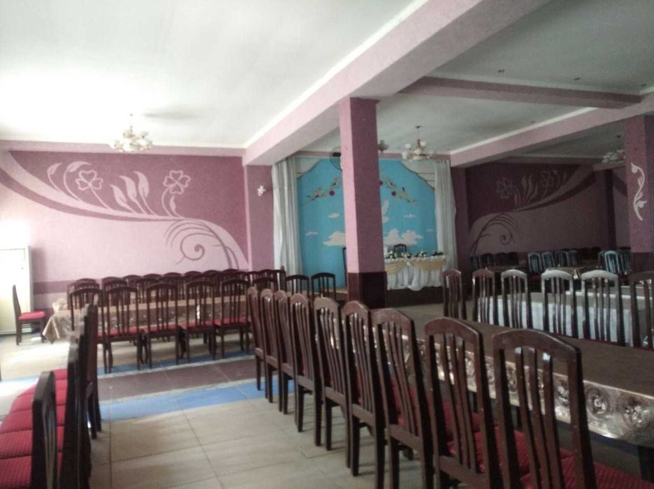 Гулистон-Тошкент трассаси бўйида "Оқ-олтин" МФЙда тўйхона сотилади