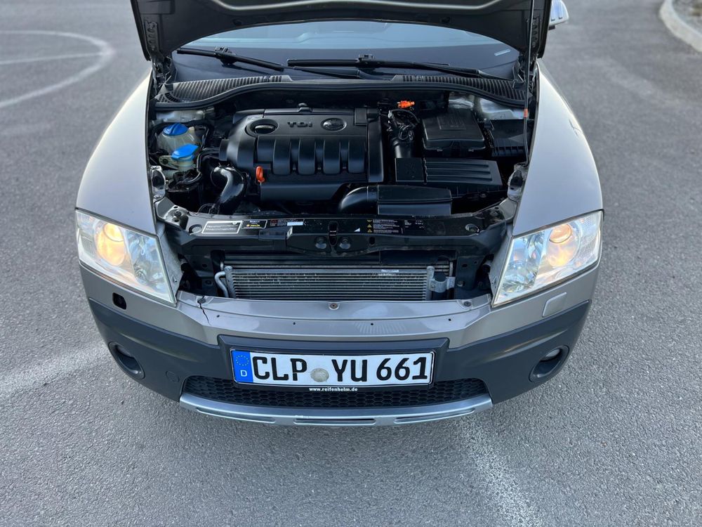 Skoda Octavia SCOUT /2.0 TDI/ 4x4/Xenon/Climatronic