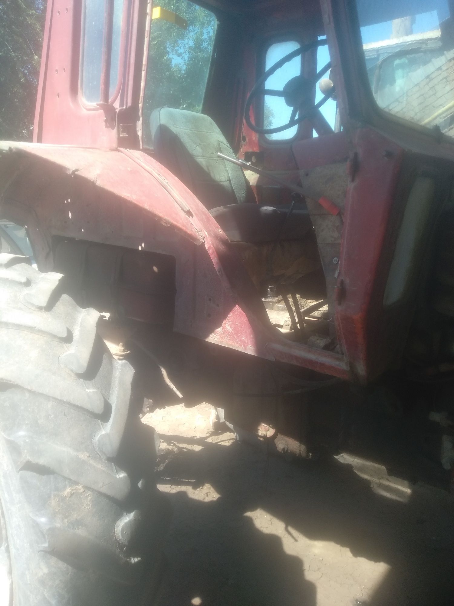 Ovx 600. Mtz 80  Sotiladi