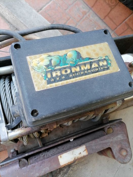 Troliu IRON MAN 12000lbs /6 tone Nefolosit