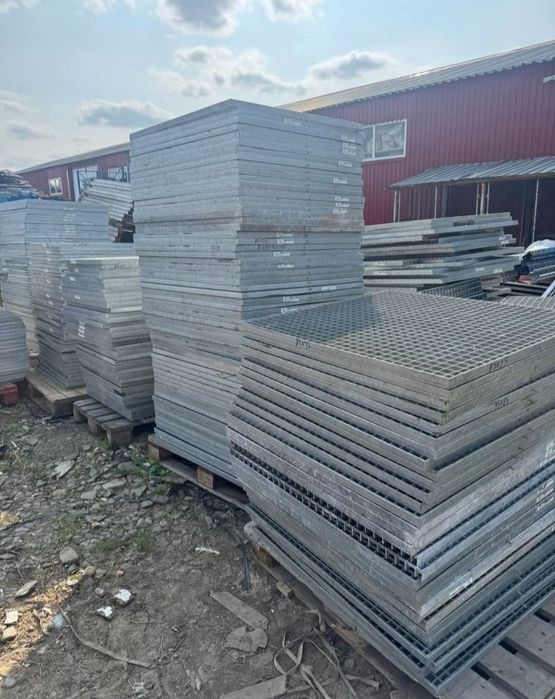 Grătare zincate la super preț 95x270