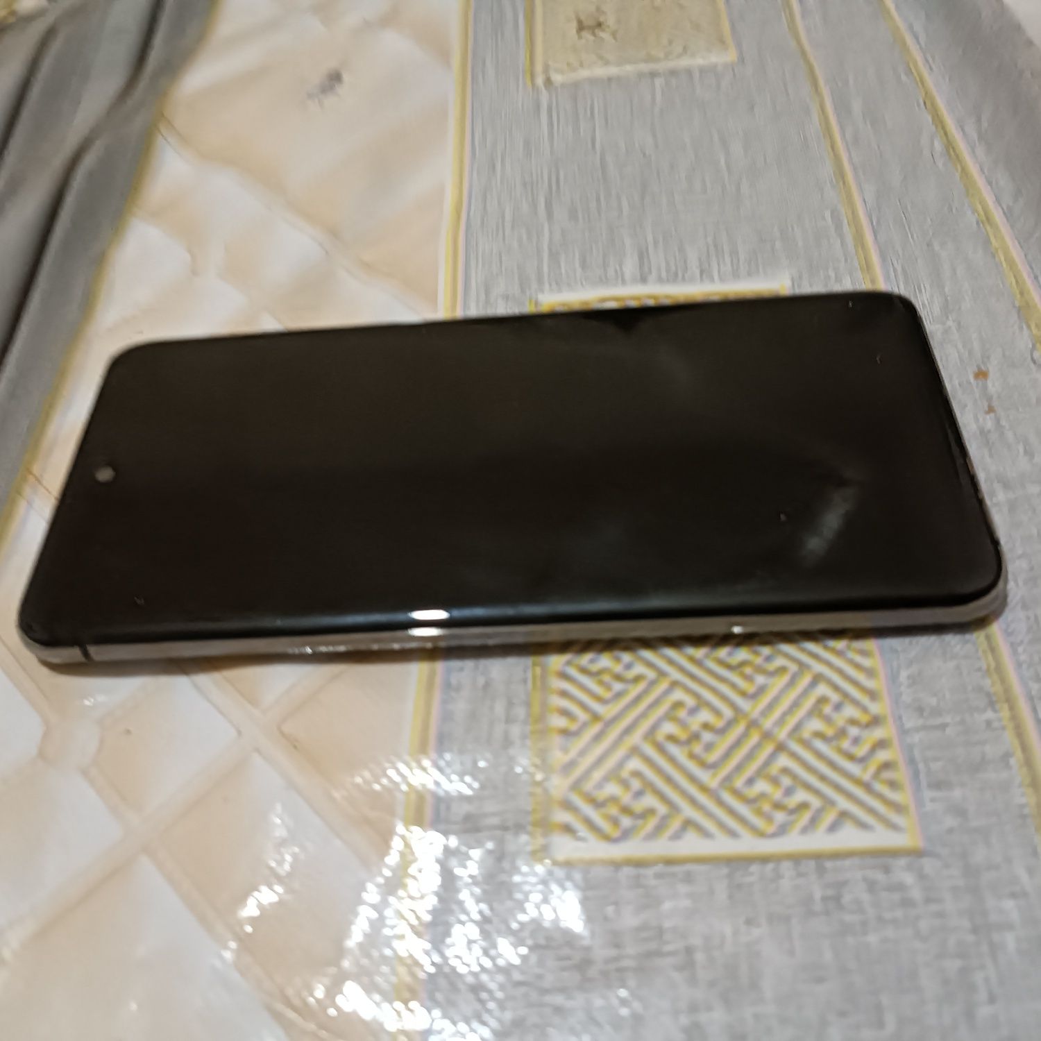 Samsung S20 sotiladi