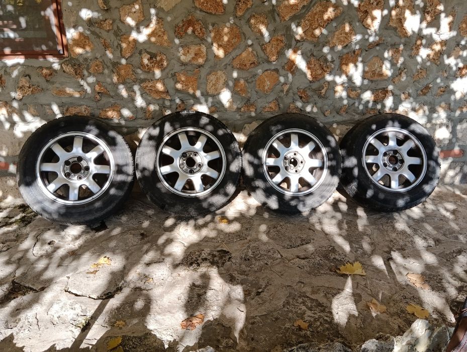 Зимни гуми от Ауди,с размер 195/65/R15