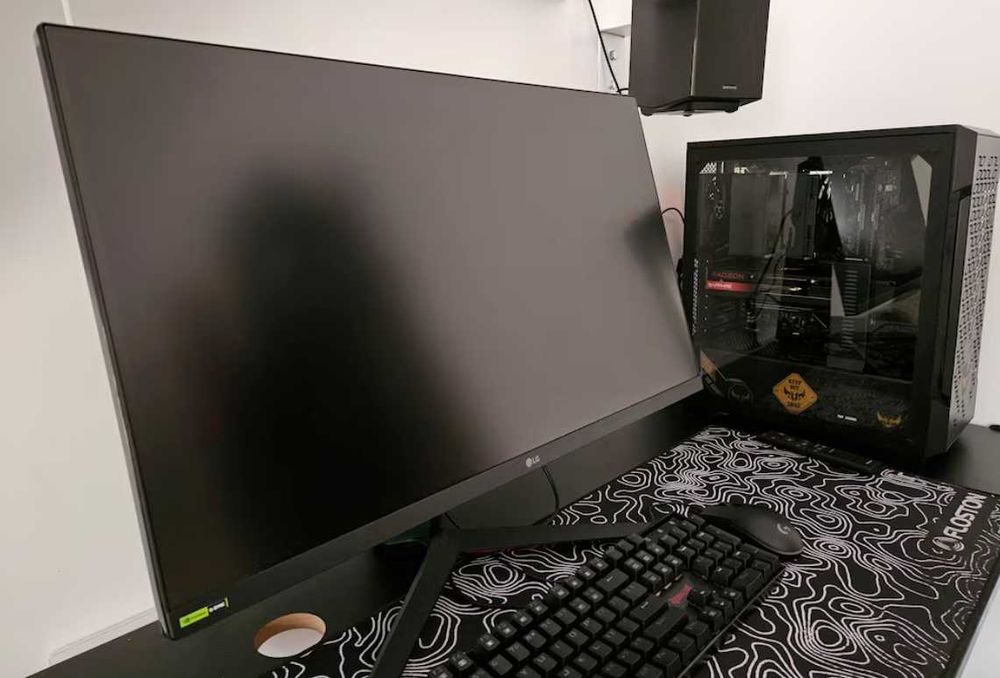 Monitor Gaming LG UltraGear 27" QHD 144Hz - Perfect pentru competitiv!