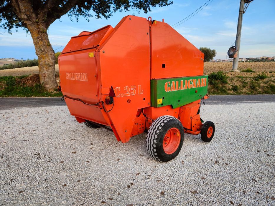 Presa balotiera gallignani C-25 L pe lant cu pikup 2m