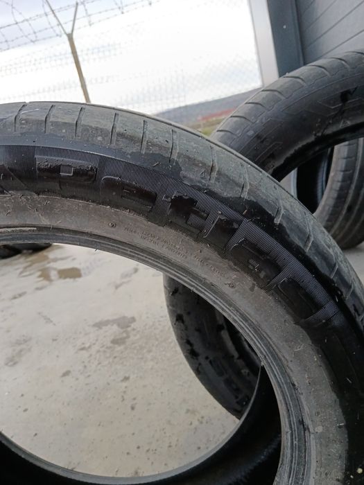 Vând set anvelope vara 235/55 R18