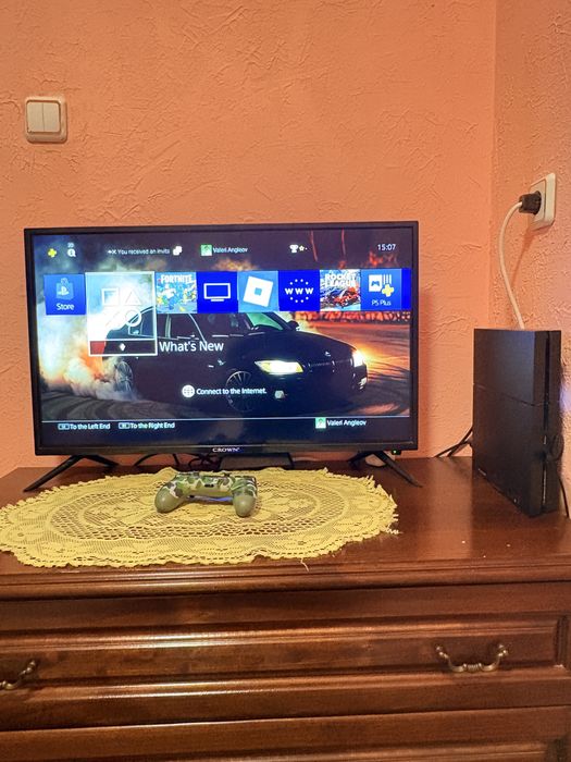 Продавам Playstation 4