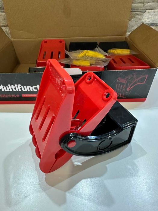 Щипки за измиване и подсушаване на автомобилни стелки