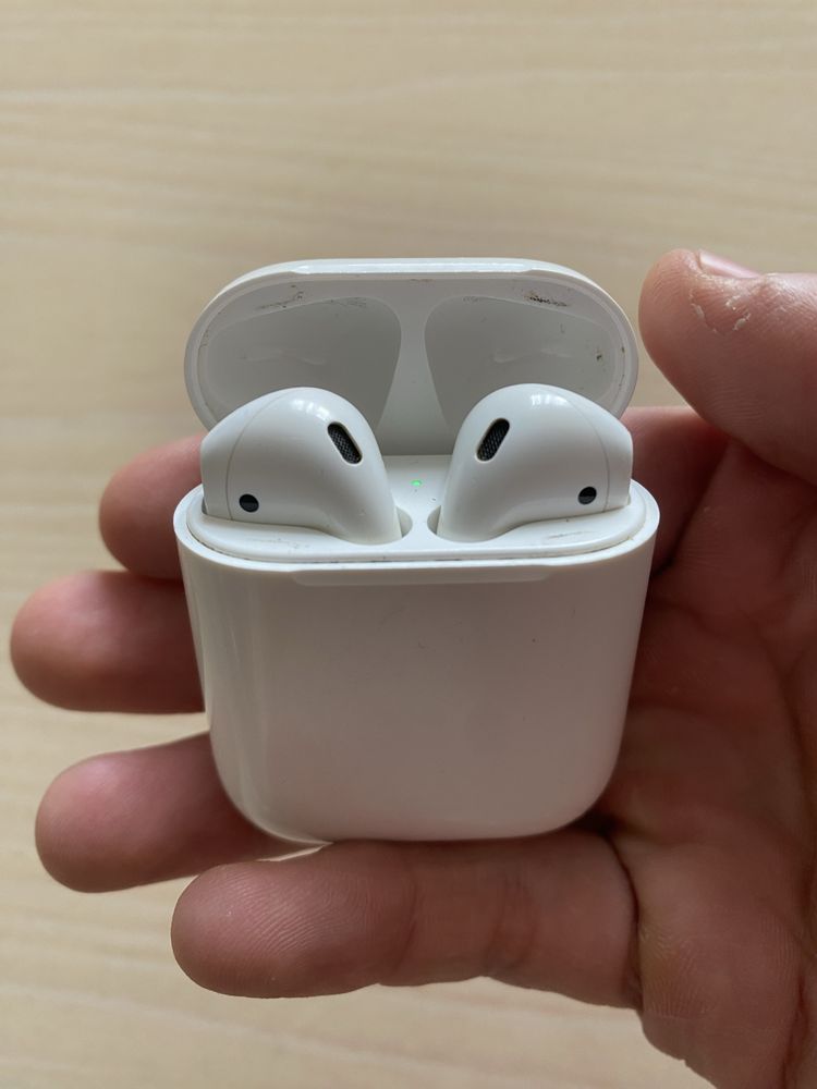 Продается airpods первого поколения Original