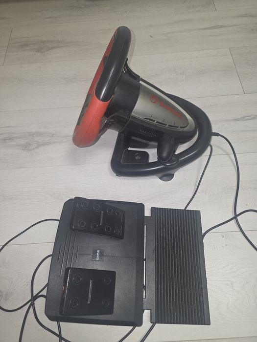 Se vinde volan+pedale scorpion