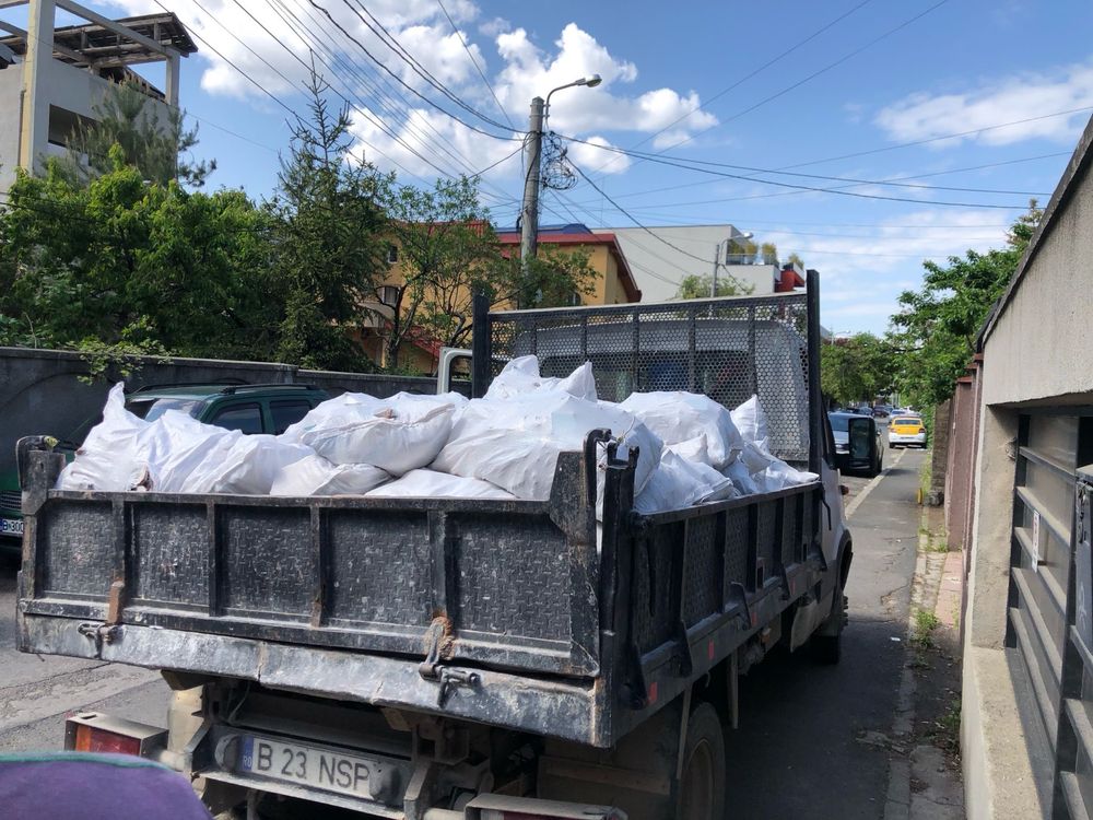 Transport moloz evacuare mobila veche debarasare moloz