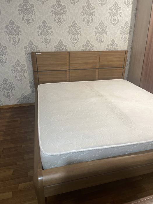 Кровать двуспальная