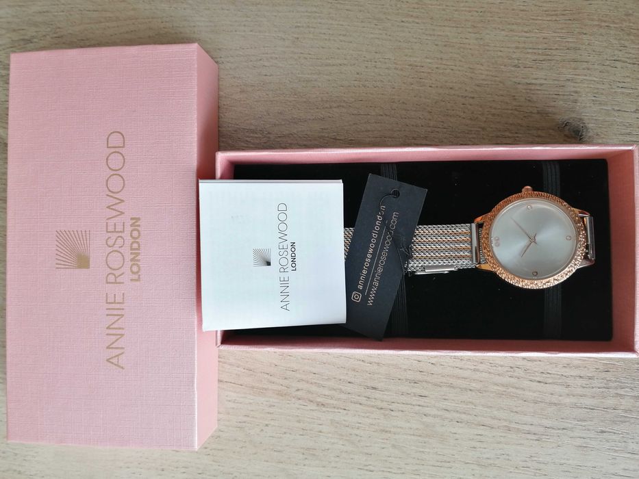 Дамски луксозни часовници