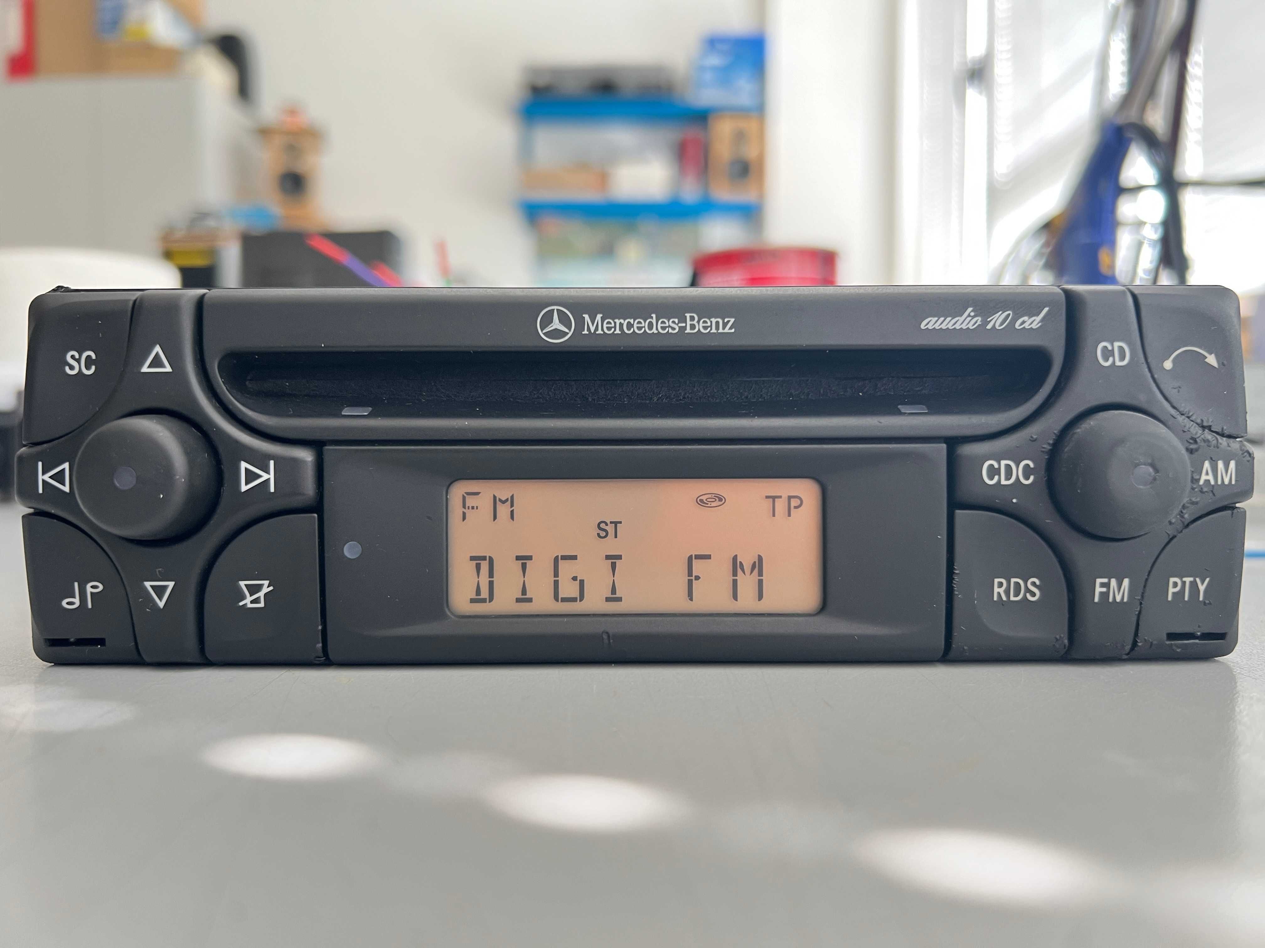 Радио CD NAVI Mercedes-Benz audio 10 / Mercedes-Benz audio 30 APS