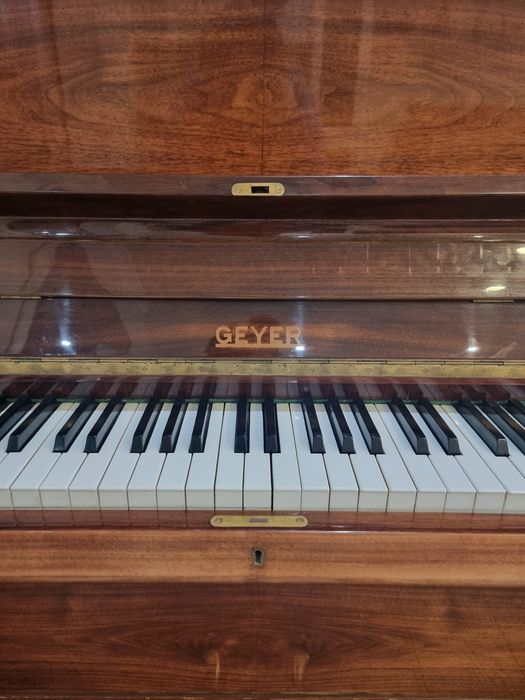 Продается немецкое пианино!